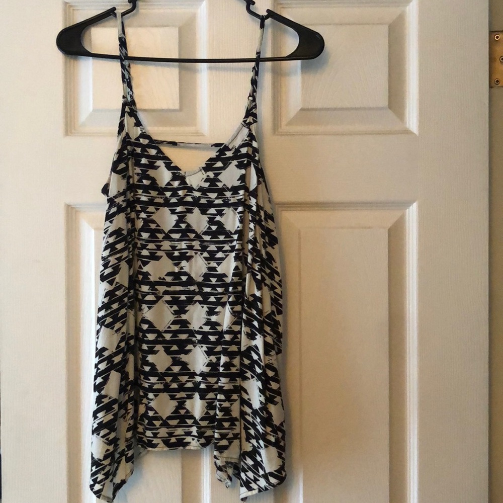 Mossimo-size medium- black and white